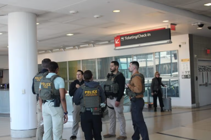 Vulnerability to Arrest by ICE While Form I-485 Is Pending